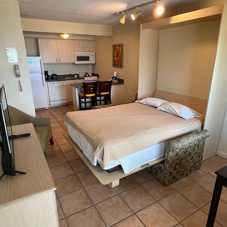 Enchanted Isle Hollywood Beach Resort Экстерьер фото